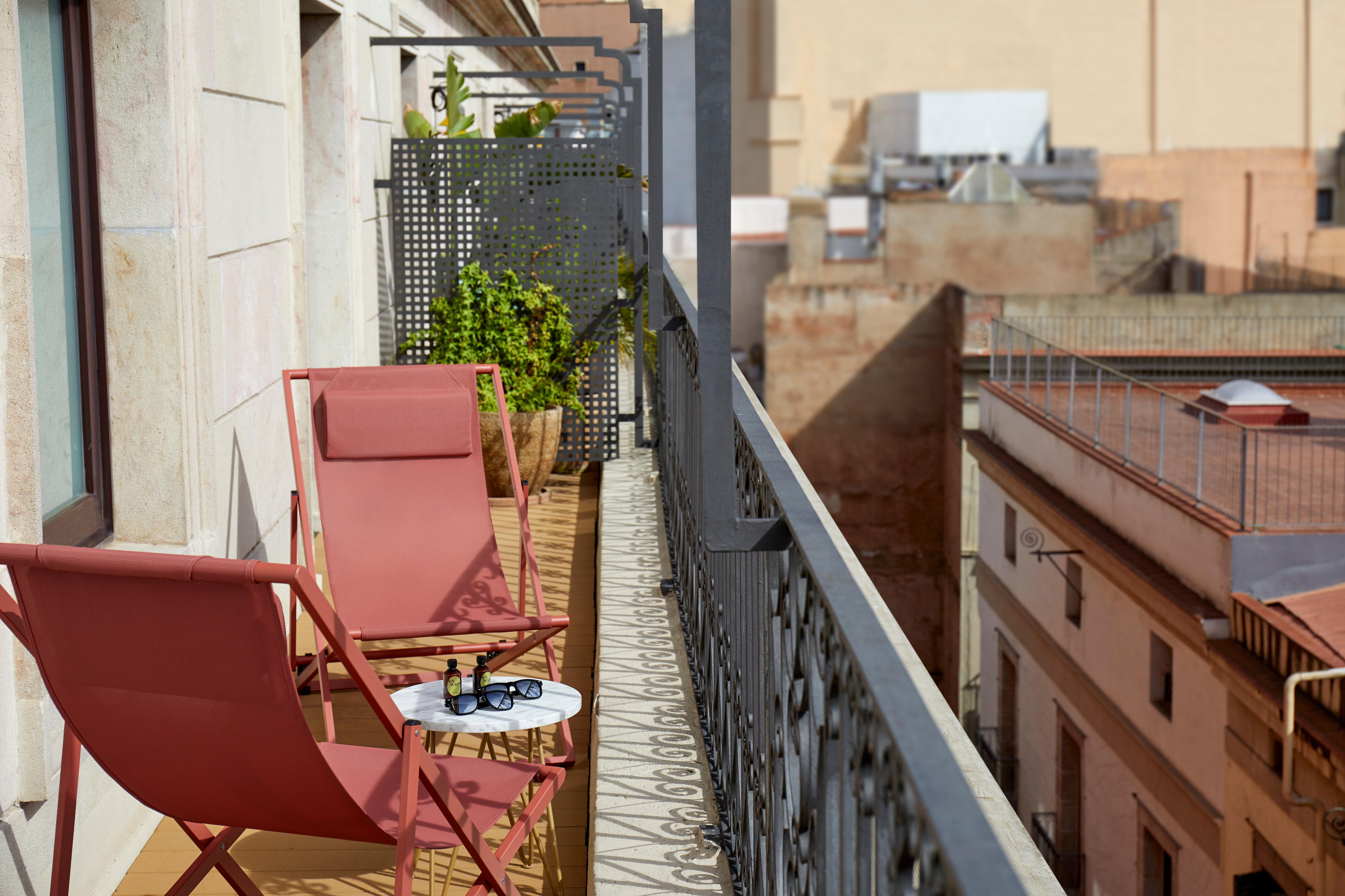 Kimpton Vividora Hotel By Ihg Барселона Екстериор снимка A balcony